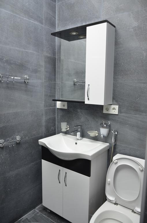 Studio "Black - White" Batum Dış mekan fotoğraf
