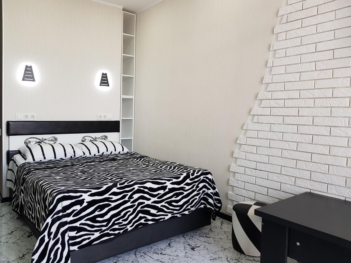 Studio "Black - White" Batum Dış mekan fotoğraf
